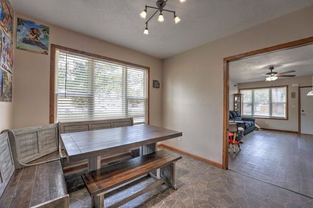 1021 NW 7th Ave NW, Minot, ND 58703