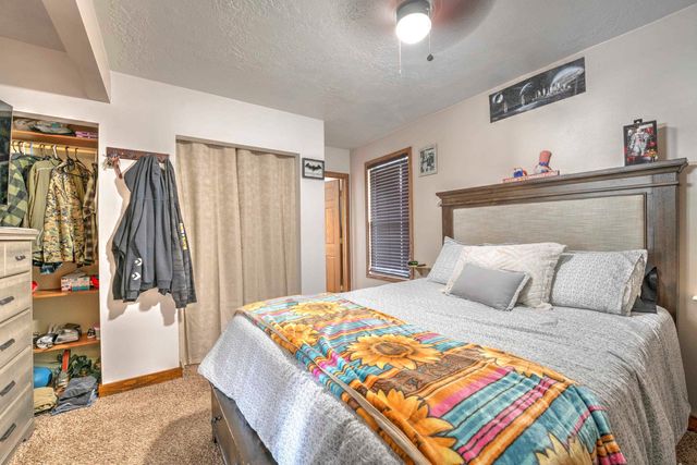 1021 NW 7th Ave NW, Minot, ND 58703