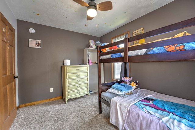 1021 NW 7th Ave NW, Minot, ND 58703