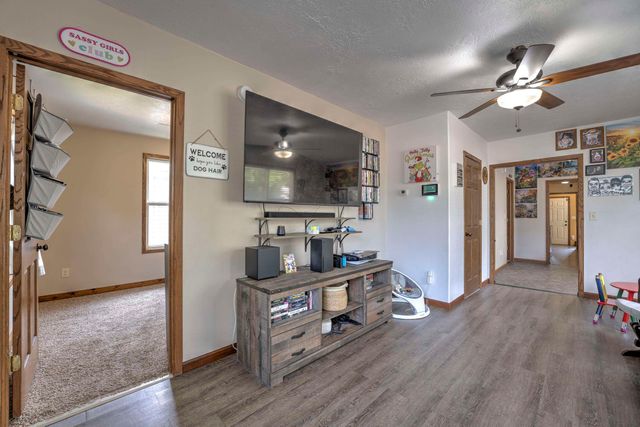 1021 NW 7th Ave NW, Minot, ND 58703