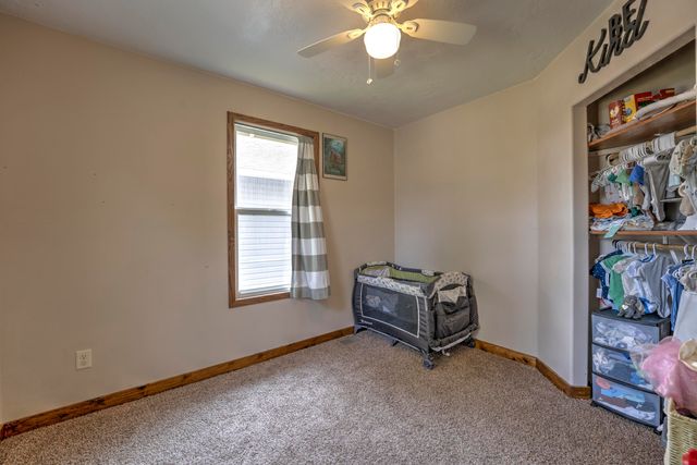 1021 NW 7th Ave NW, Minot, ND 58703