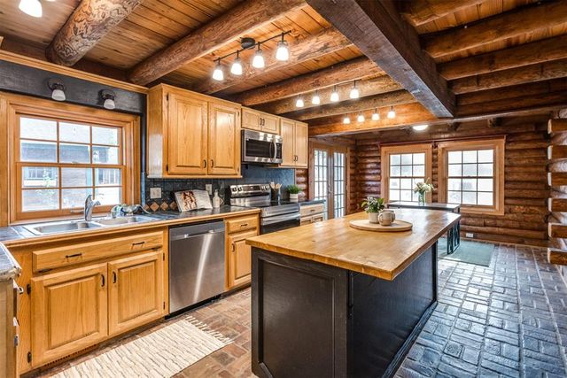 1116 Cedar Drive, Blanchard, OK 73010