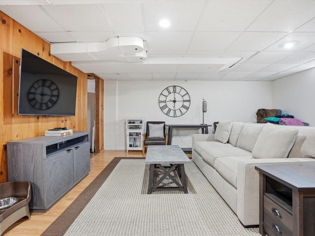 1102 Arborview Boulevard, Ann Arbor, MI 48103