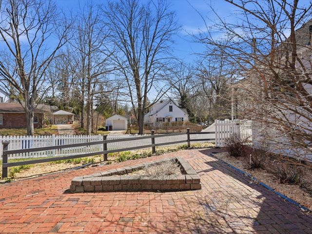 1102 Arborview Boulevard, Ann Arbor, MI 48103