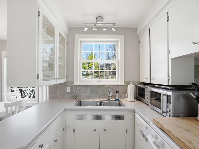 1102 Arborview Boulevard, Ann Arbor, MI 48103