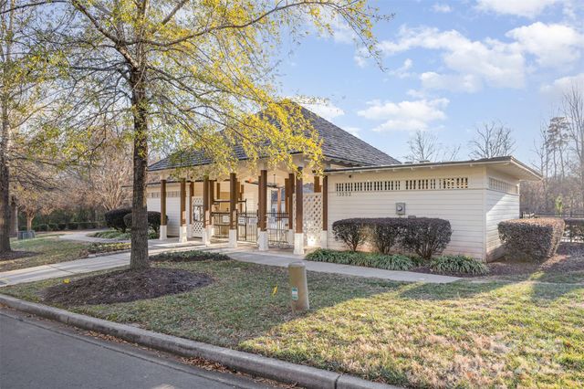 11523 Warfield Avenue, Huntersville, NC 28078