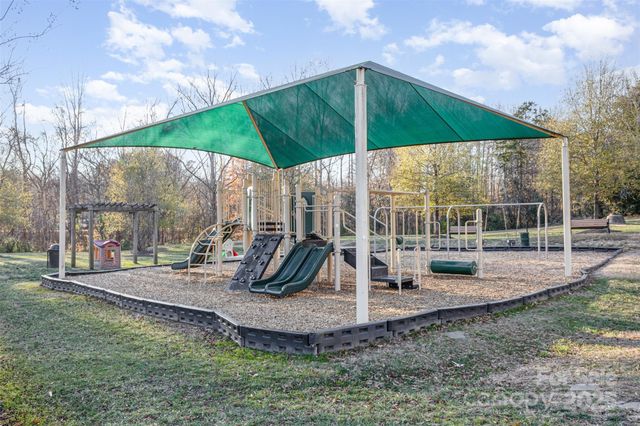 11523 Warfield Avenue, Huntersville, NC 28078