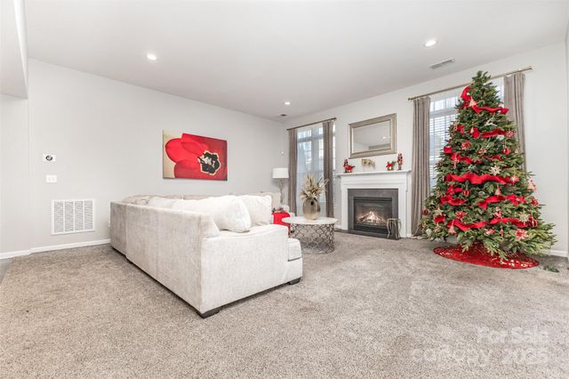 11523 Warfield Avenue, Huntersville, NC 28078