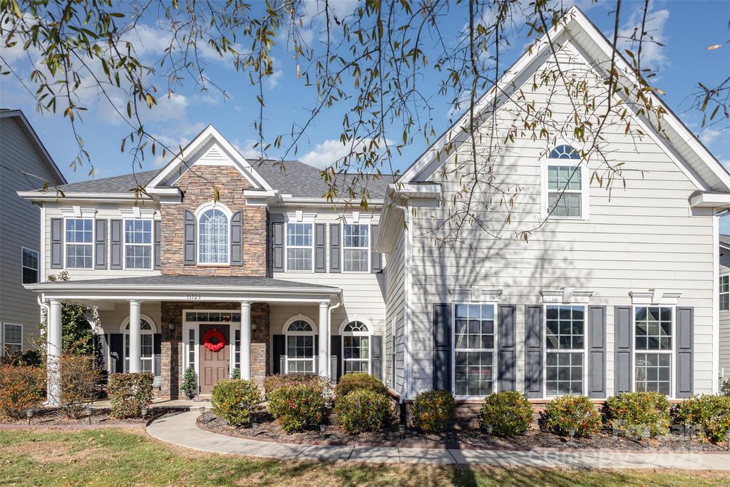 11523 Warfield Avenue, Huntersville, NC 28078
