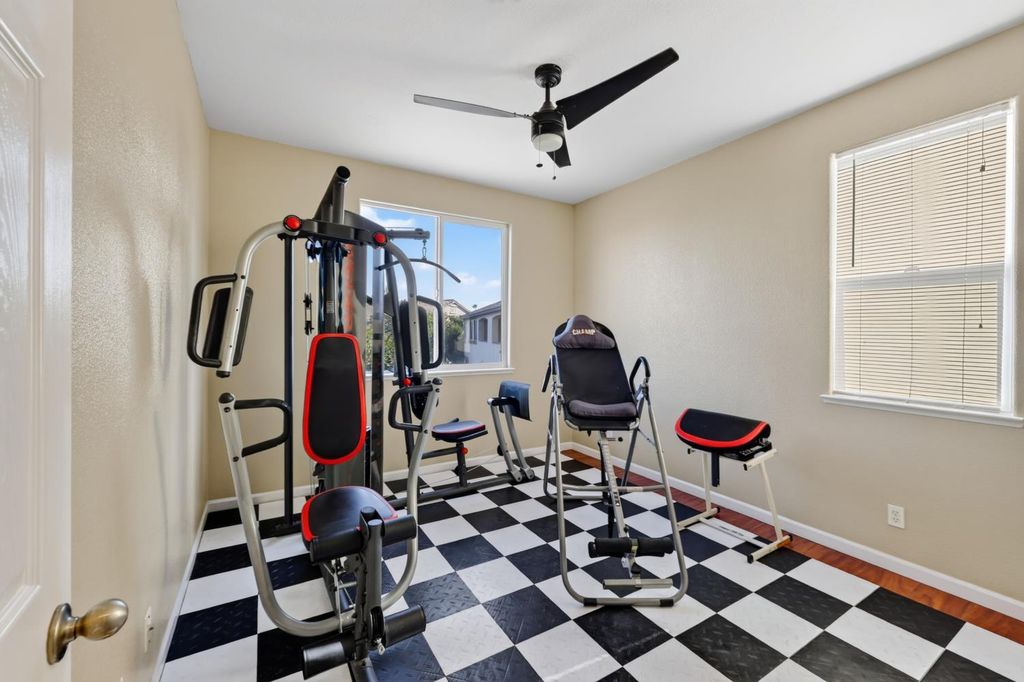 Image 42 of property listing at 15075 Torrey Pines Circle, Chowchilla, CA 93610