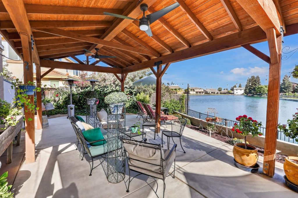 Image 46 of property listing at 15075 Torrey Pines Circle, Chowchilla, CA 93610