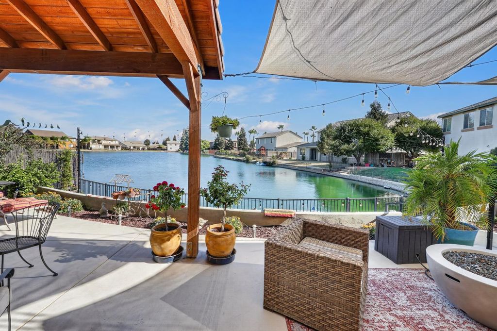 Image 47 of property listing at 15075 Torrey Pines Circle, Chowchilla, CA 93610