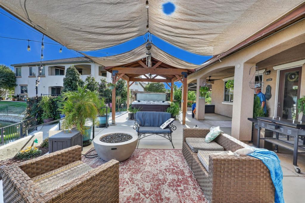 Image 48 of property listing at 15075 Torrey Pines Circle, Chowchilla, CA 93610
