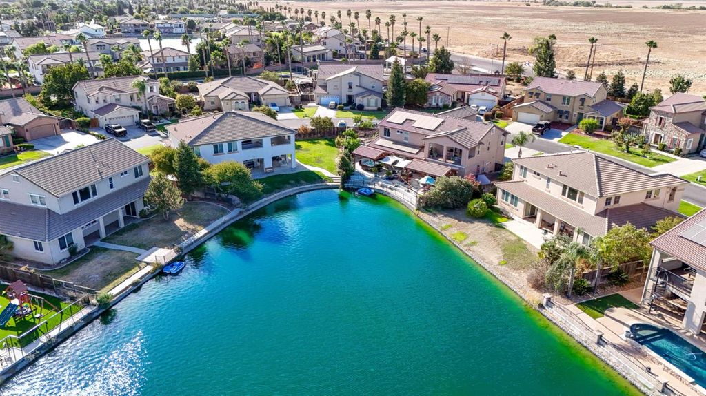 Image 55 of property listing at 15075 Torrey Pines Circle, Chowchilla, CA 93610
