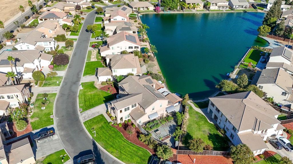 Image 56 of property listing at 15075 Torrey Pines Circle, Chowchilla, CA 93610