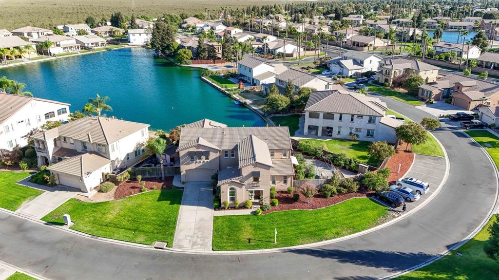 Image 57 of property listing at 15075 Torrey Pines Circle, Chowchilla, CA 93610
