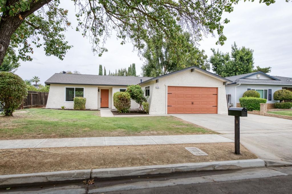 3346 W Dovewood Lane, Fresno, CA 93711