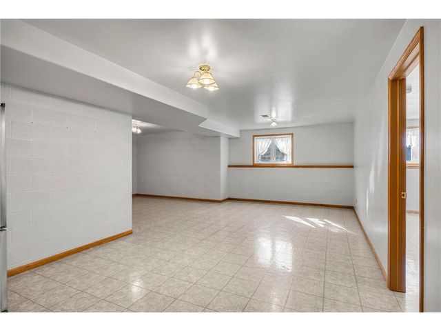 1048 85th Avenue, Amery, WI 54001