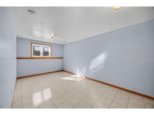 1048 85th Avenue, Amery, WI 54001