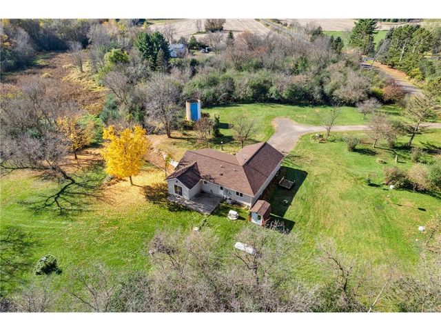 1048 85th Avenue, Amery, WI 54001