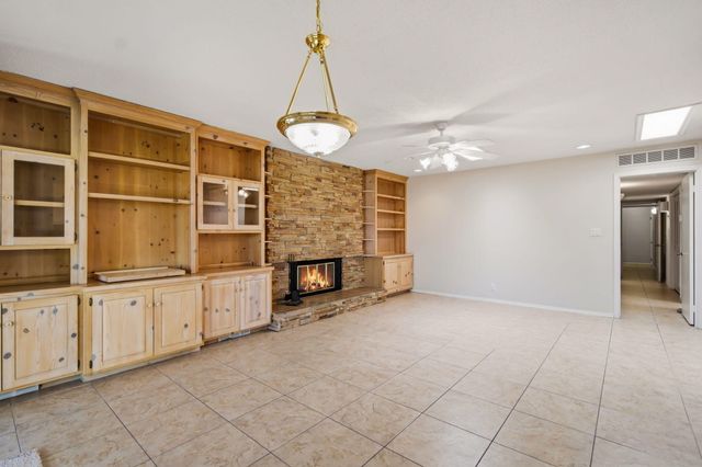 913 Santa Ana Avenue SE, Albuquerque, NM 87123
