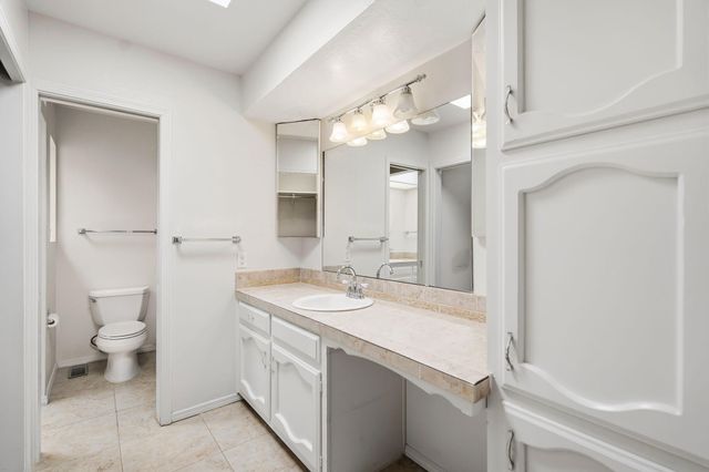 913 Santa Ana Avenue SE, Albuquerque, NM 87123