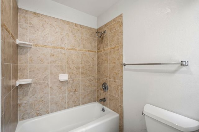 913 Santa Ana Avenue SE, Albuquerque, NM 87123