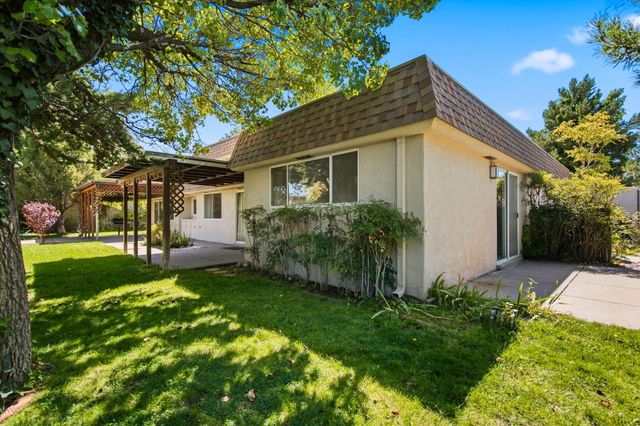 913 Santa Ana Avenue SE, Albuquerque, NM 87123