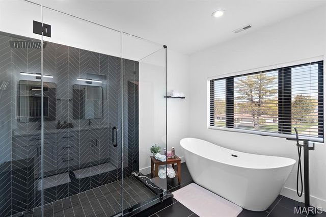 10010 Schuessler Road, St Louis, MO 63128