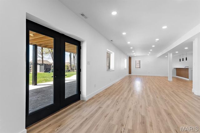 10010 Schuessler Road, St Louis, MO 63128