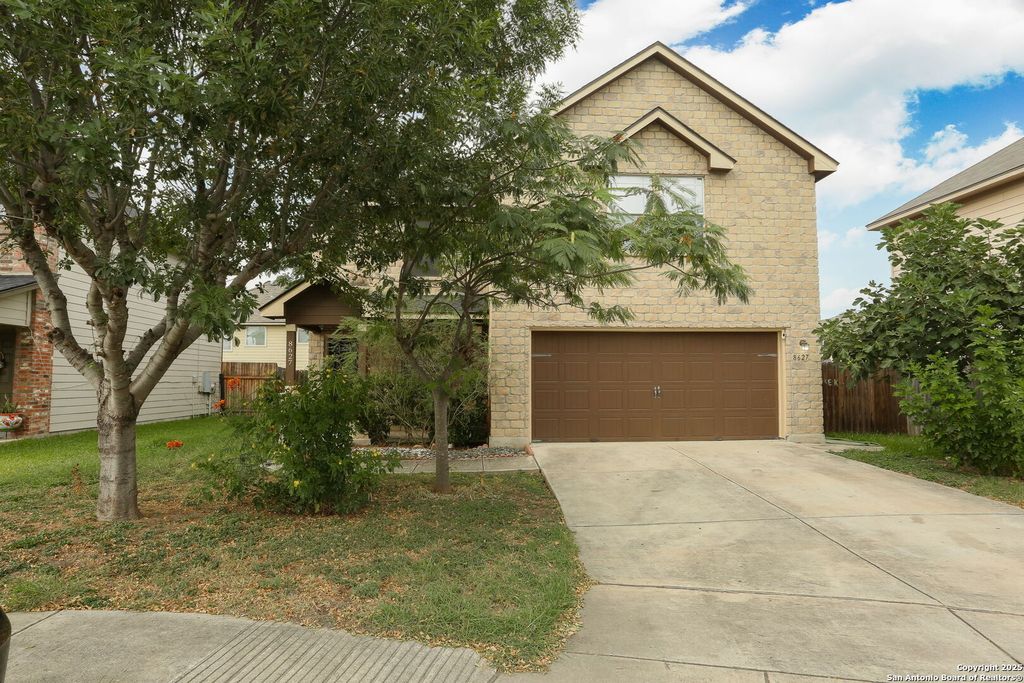 8627 Limpkin Court, San Antonio, TX 78245
