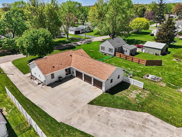 8223 Calvin Road, Battle Creek, MI 49017