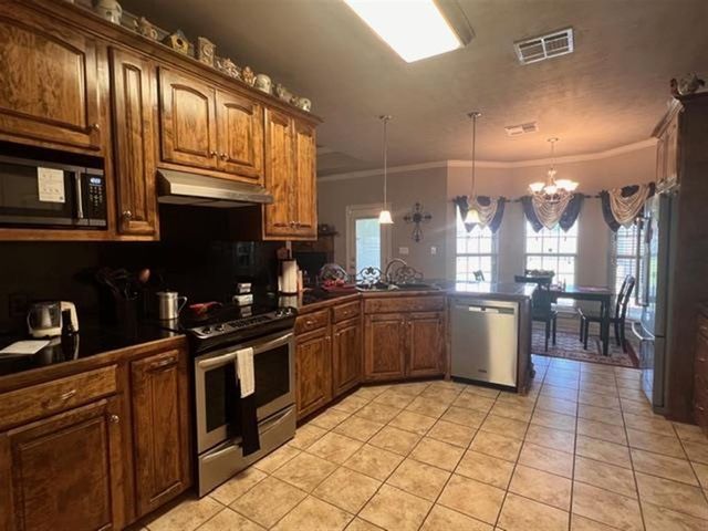 5718 W Kayleigh Lane, Lake Charles, LA 70605