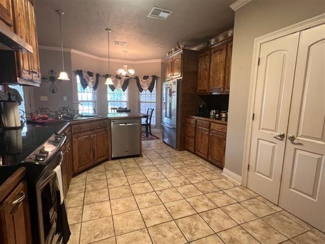 5718 W Kayleigh Lane, Lake Charles, LA 70605