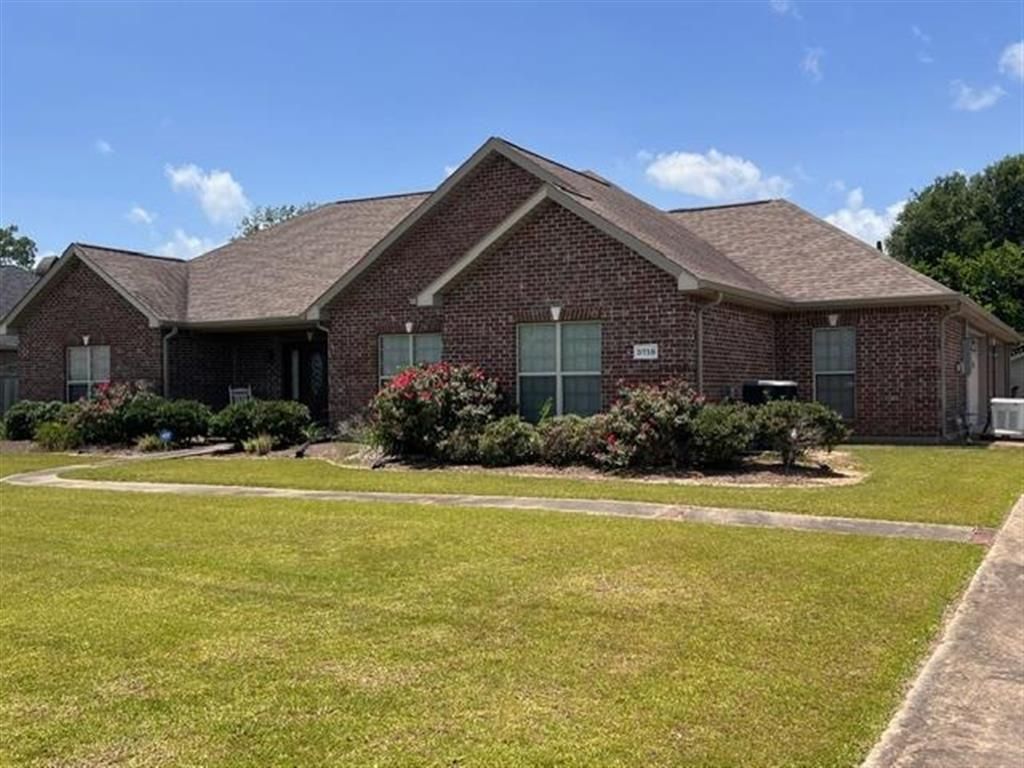 5718 W Kayleigh Lane, Lake Charles, LA 70605