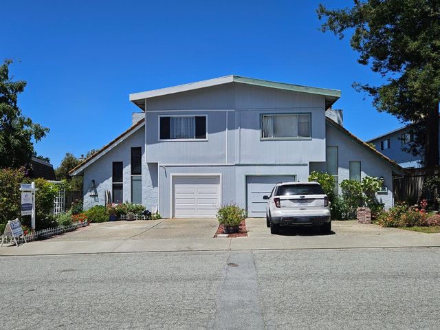 142 Bar Harbor Court, Aptos, CA 95003