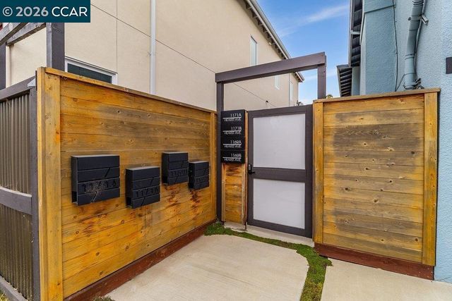 1169 Hearst Ave B, Berkeley, CA 94702