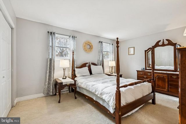 238 PARK AVE, Marlton, NJ 08053