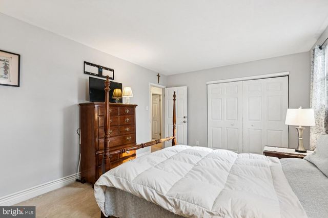 238 PARK AVE, Marlton, NJ 08053