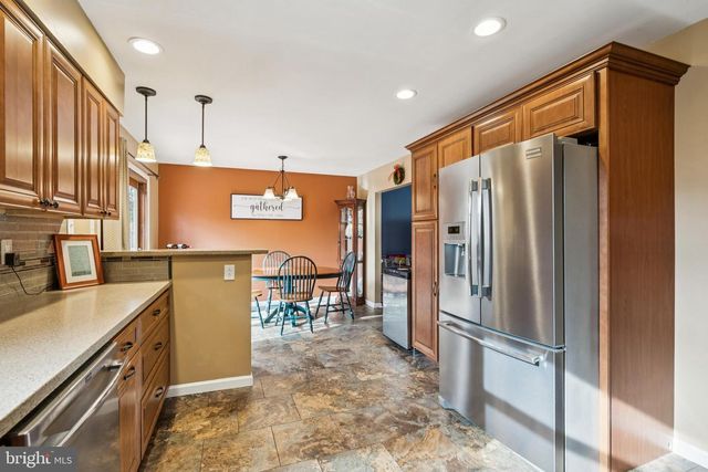 238 PARK AVE, Marlton, NJ 08053