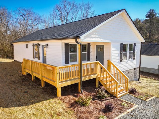 36 Harkins Avenue, Canton, NC 28716