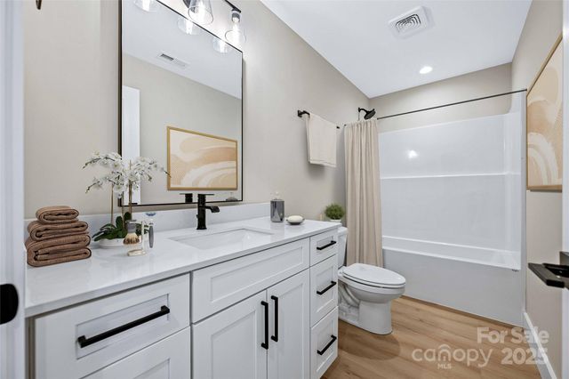 36 Harkins Avenue, Canton, NC 28716