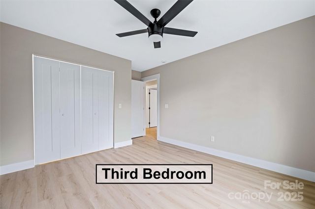 36 Harkins Avenue, Canton, NC 28716