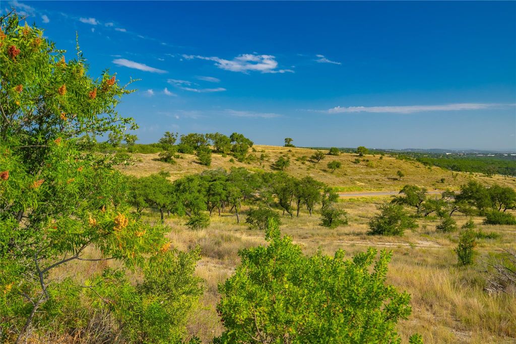 7327 Spiro TRL, Austin, TX 78738