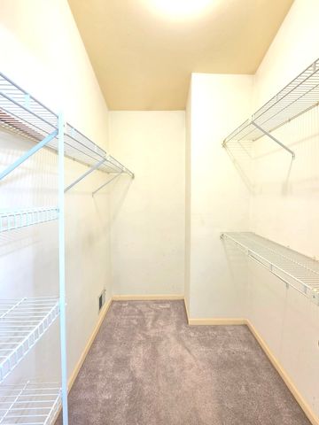 1376 Longacre Lane, Wheeling, IL 60090