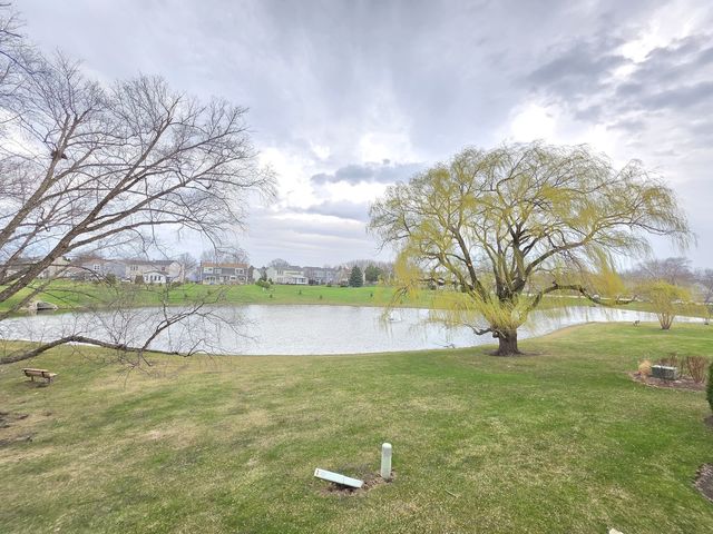 1376 Longacre Lane, Wheeling, IL 60090