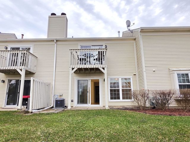 1376 Longacre Lane, Wheeling, IL 60090