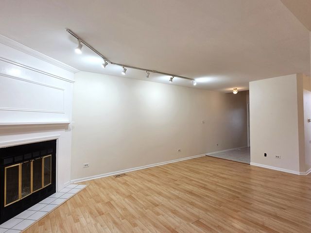 1376 Longacre Lane, Wheeling, IL 60090