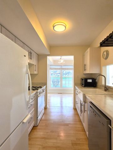 1376 Longacre Lane, Wheeling, IL 60090