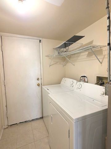 1376 Longacre Lane, Wheeling, IL 60090